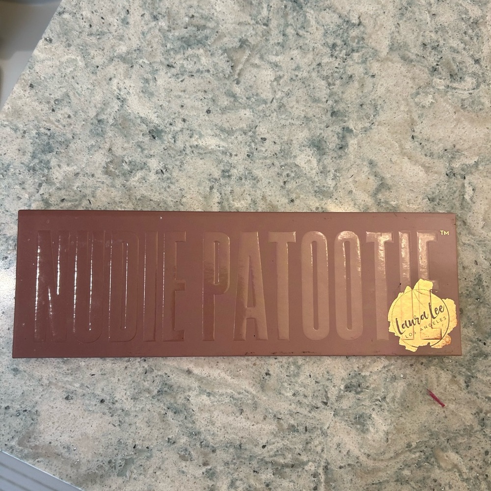 Nude Patootie Palette by Laura Lee